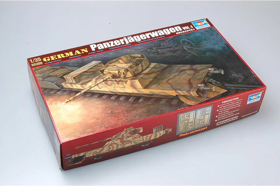 Trumpeter 1/35 German Panzerjager VOL.1 Armoured Train Scaled Plastic Model Kit image 3