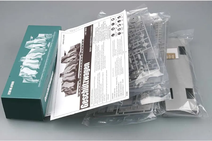Trumpeter 1/35 German Geschutzwagen Armoured Train Scaled Plastic Model Kit image 27374