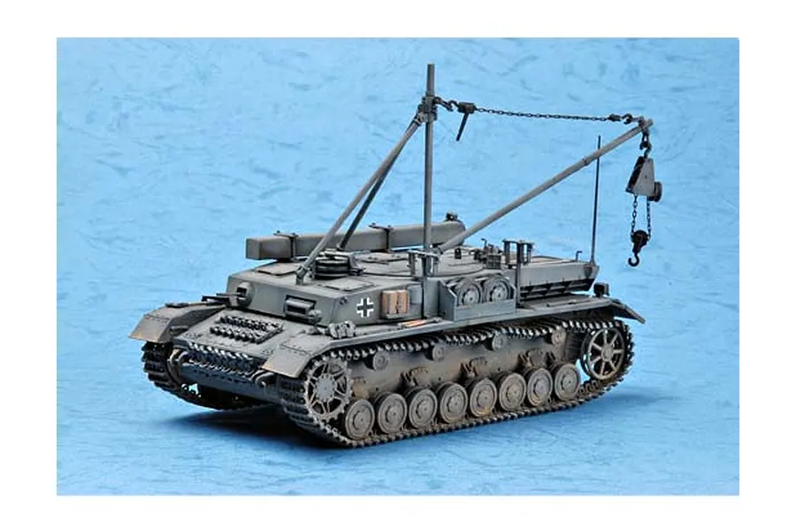 Trumpeter 1/35 German Bergepanzer IV Recovery Tractor Scaled Plastic Model Kit image 27502
