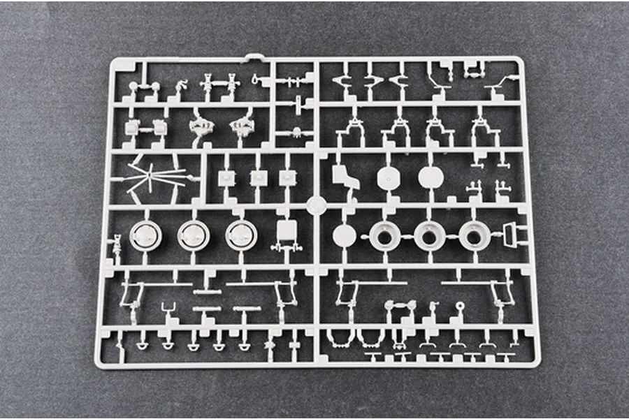 Trumpeter 1/35 Russian SA-8 GECKO SAM Vehicle Scaled Plastic Model Kit image 27567