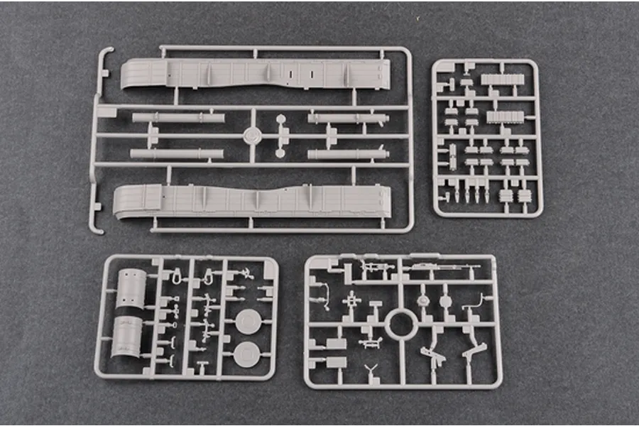 Trumpeter 1/35 Soviet 1984 T-64AV Tank Scaled Plastic Model Kit image 27694