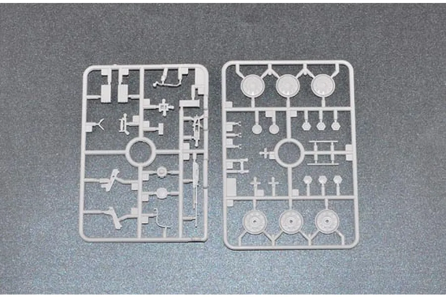 Trumpeter 1/35 Soviet 1985 T-64BV Tank Scaled Plastic Model Kit image 27707