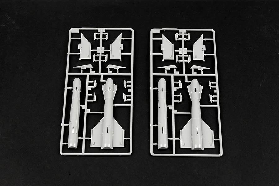 Trumpeter 1/32 US Aircraft Guided Weapons Set image 27794