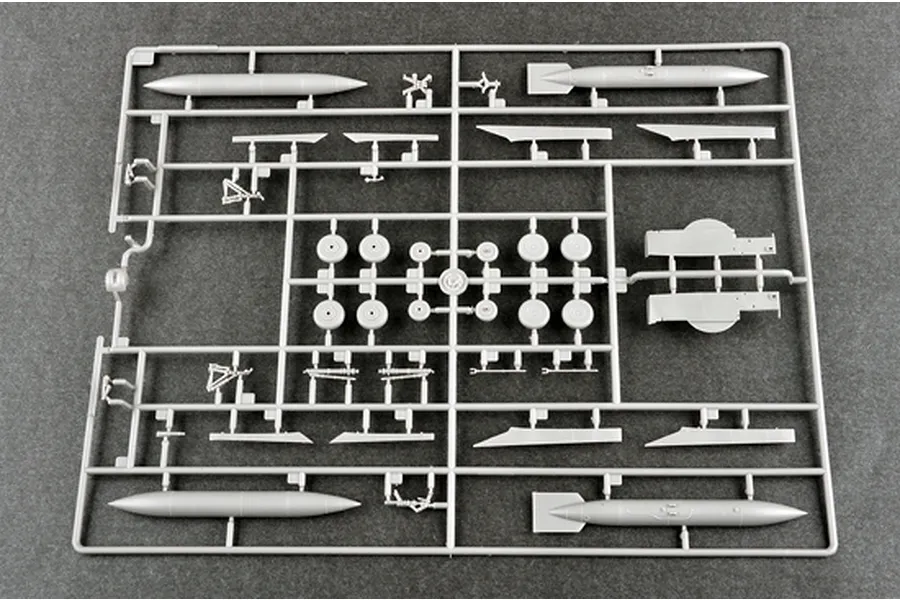 Trumpeter 1/72 Russian MiG-31 Foxhound Fighter Jet Scaled Plastic Model Kit image 27932
