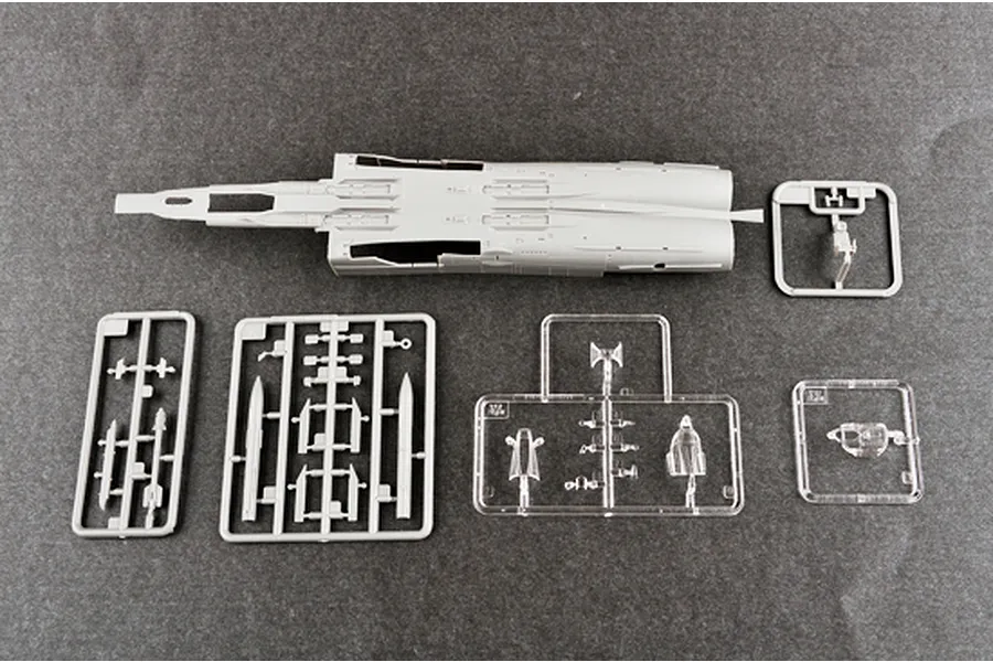 Trumpeter 1/72 Russian MiG-31 Foxhound Fighter Jet Scaled Plastic Model Kit image 27933