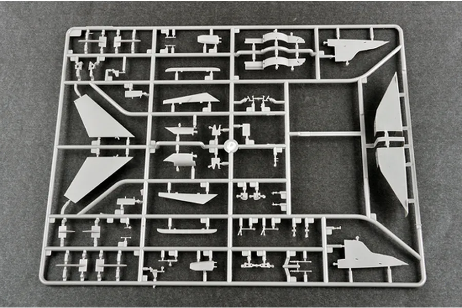 Trumpeter 1/72 Russian MiG-31 Foxhound Fighter Jet Scaled Plastic Model Kit image 27935