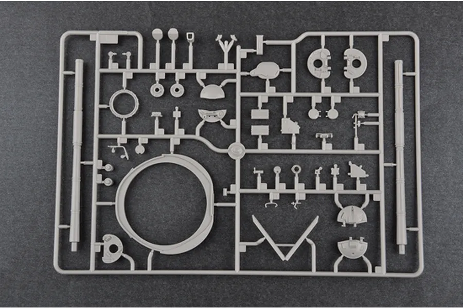 Trumpeter 1/35 Soviet 1984 T-64B Tank Scaled Plastic Model Kit image 28114