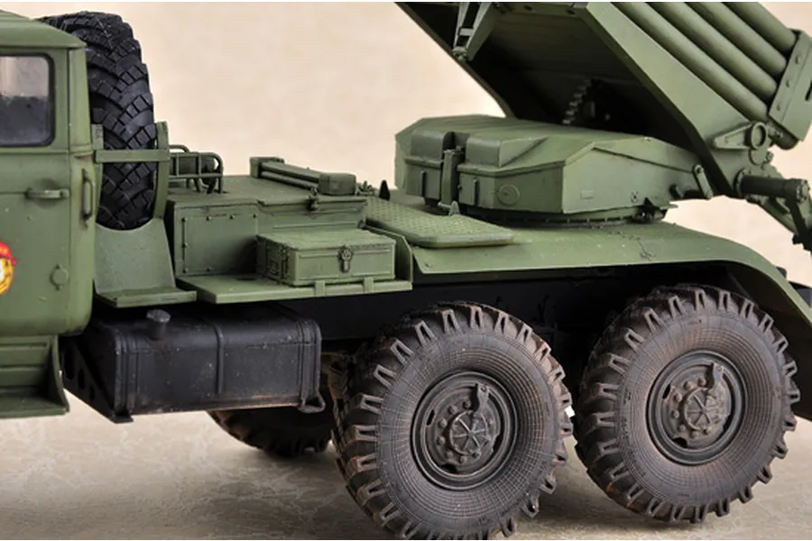 Trumpeter 1/35 Russian BM-21 Grad Multiple Rocket Launcher Truck Scaled Plastic Model Kit image 28140