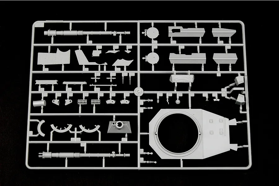 Trumpeter 1/35 B1 Centauro AFV (Early Version) Armoured Car Scaled Plastic Model Kit image 28571