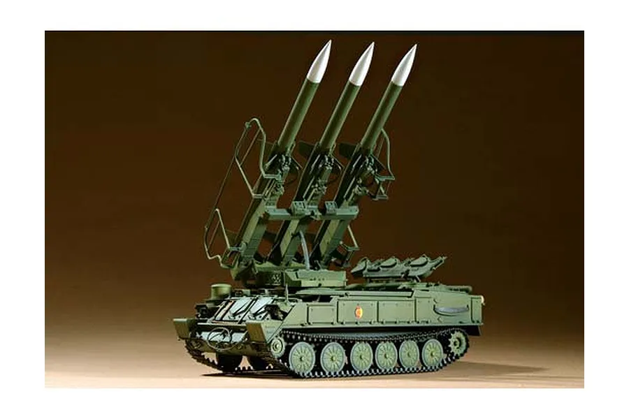 A 1/35 scale plastic model kit of a Russian SAM-6 anti-aircraft missile system, featuring three missiles mounted on a tracked vehicle.