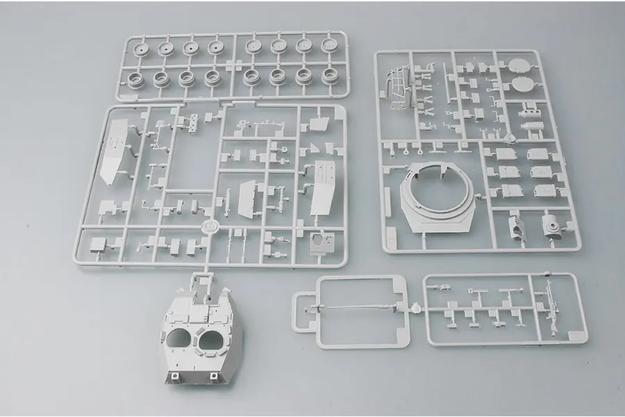 Trumpeter 1/35 LAV-A2 Armoured Vehicle Scaled Plastic Model Kit image 29038