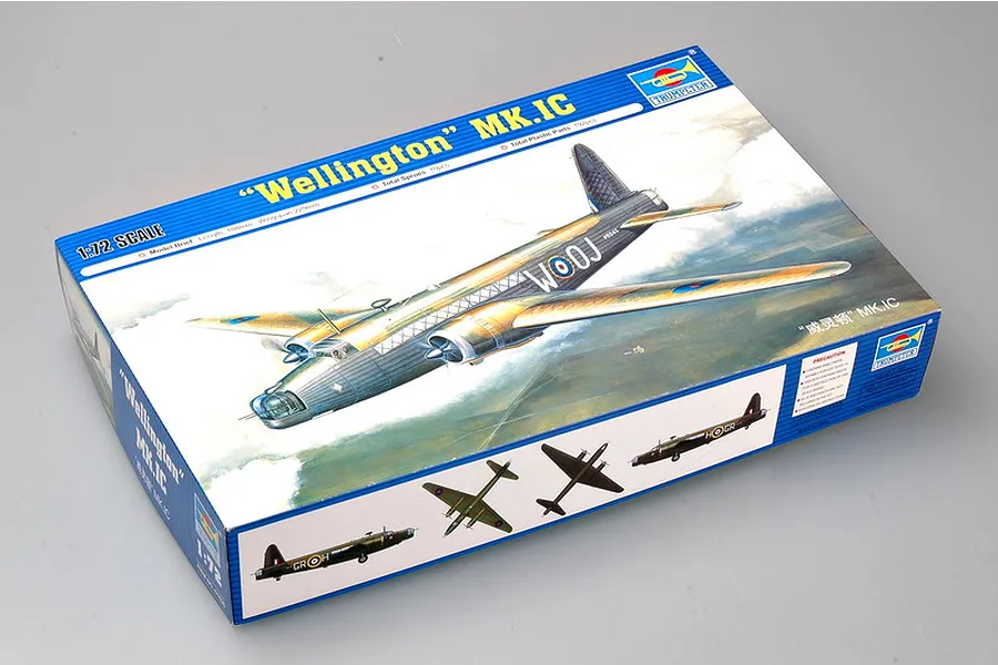 Trumpeter 1/72 scale British Wellington Mk.IC bomber plastic model kit box showing box art of the aircraft in flight.