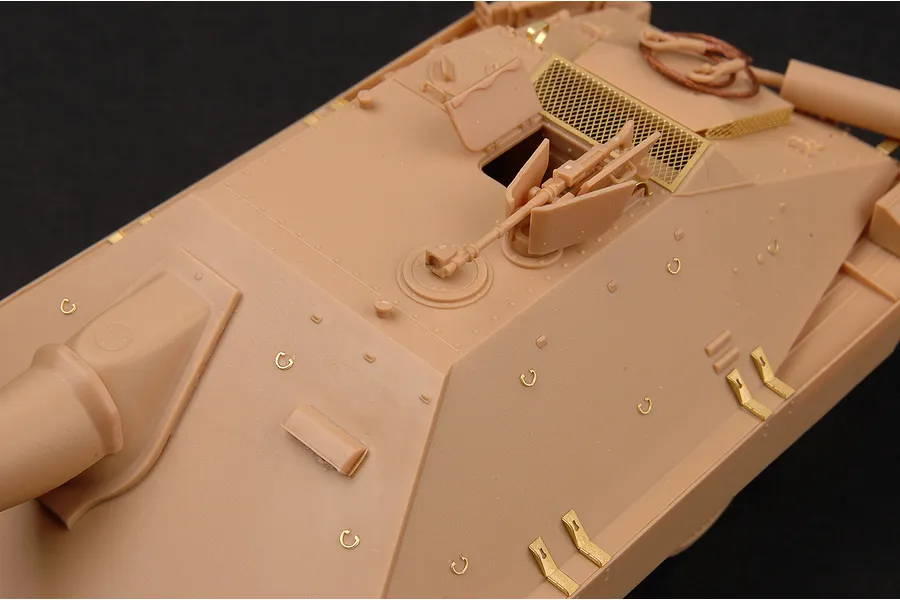 Trumpeter 1/35 German Jagdpanzer 38(t) Hetzer-Starr Self-Propelled Scaled Plastic Model Kit image 29116