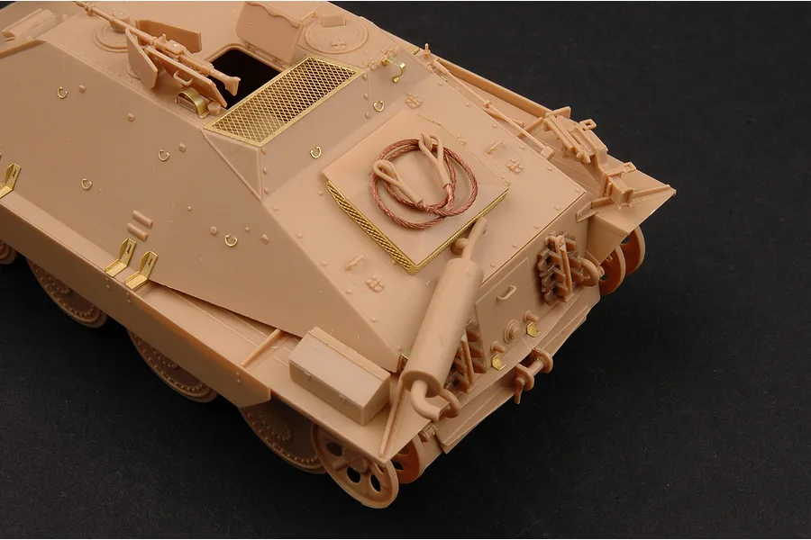 Trumpeter 1/35 German Jagdpanzer 38(t) Hetzer-Starr Self-Propelled Scaled Plastic Model Kit image 29124