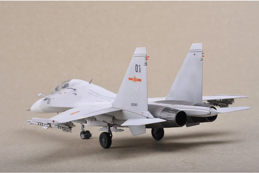 Trumpeter 1/72 Russian Su-30MKK Flanker G Fighter Jet Scaled Plastic Model Kit image 21