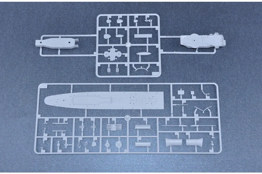 Trumpeter 1/350 HMCS Huron 1944 Destroyer Plastic Model Kit w/ Australian Decals image 29794
