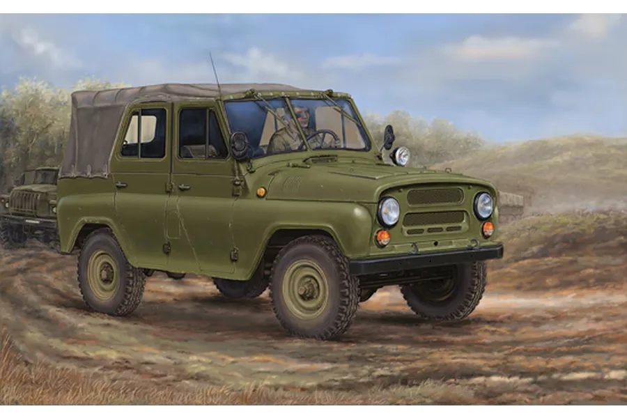 Trumpeter 1/35 Soviet UAZ-469 All-Terrain Military Staff Car Scaled Plastic Model Kit image 30012