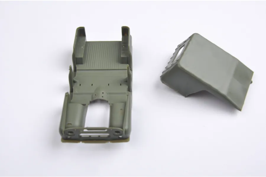 Trumpeter 1/35 Soviet UAZ-469 All-Terrain Military Staff Car Scaled Plastic Model Kit image 30019