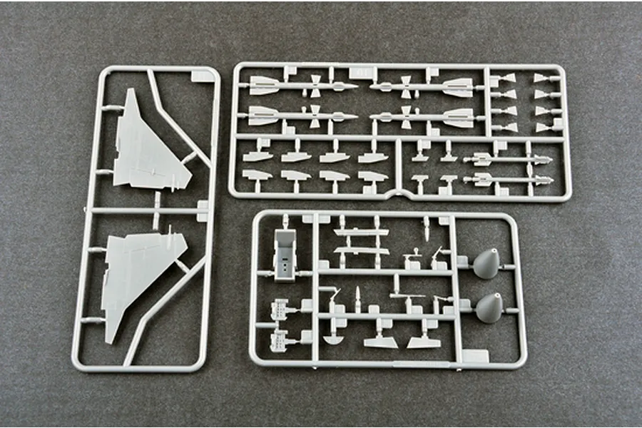 Trumpeter 1/72 MiG-29c Fulcrum (Izdeliye 9.13) Fighter Jet Scaled Plastic Model Kit image 30066