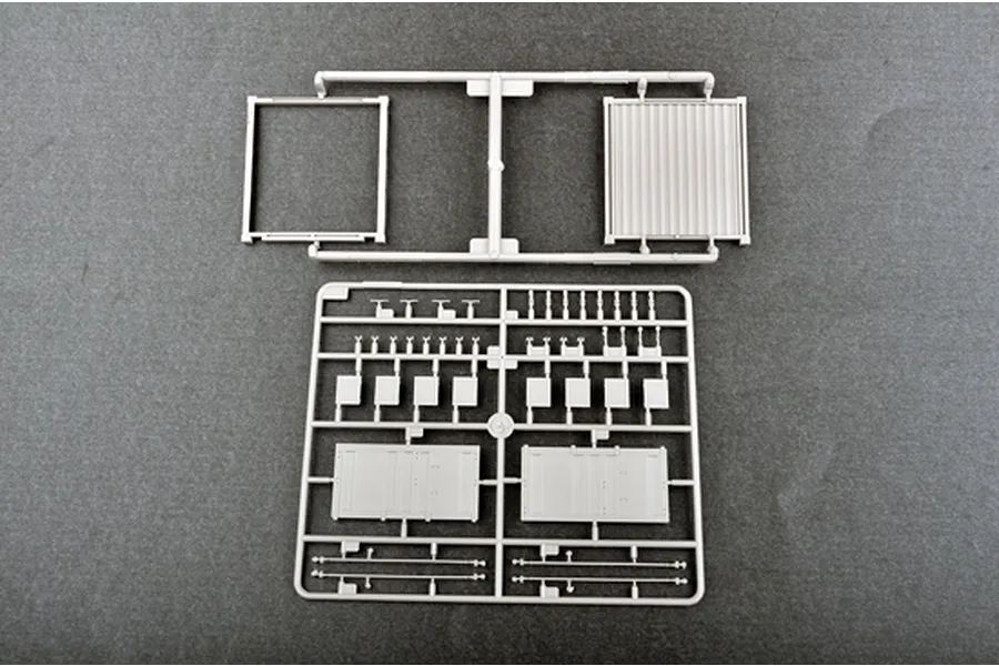 Trumpeter 1/35 20ft Shipping Container Scaled Plastic Model Kit image 30102