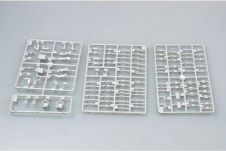 Trumpeter 1/35 Modern U.S. Army Armor Crewman &amp;amp; Infantry Scaled Plastic Model Kit image 30475