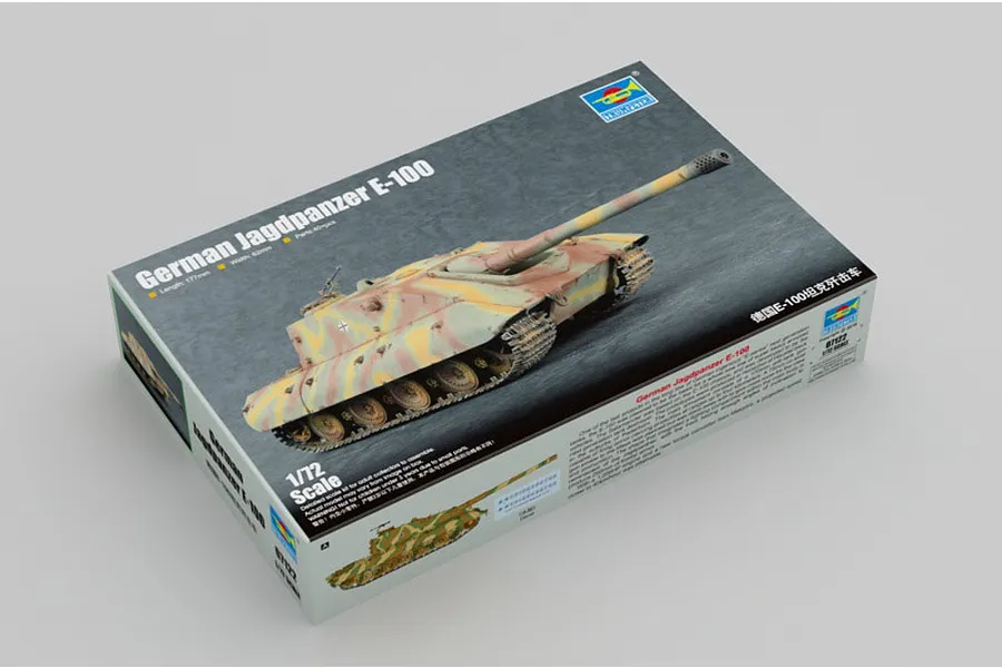 Trumpeter 1/72 scale German Jagdpanzer E-100 plastic model kit box featuring a camouflage painted tank model on a grey background.