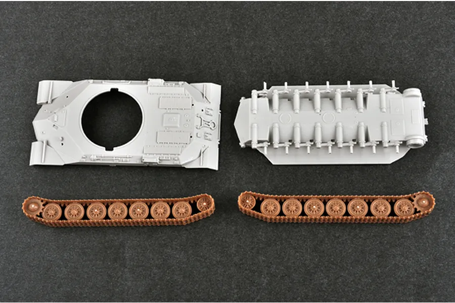Trumpeter 1/72 Soviet JS-7 Tank Scaled Plastic Model Kit image 30659