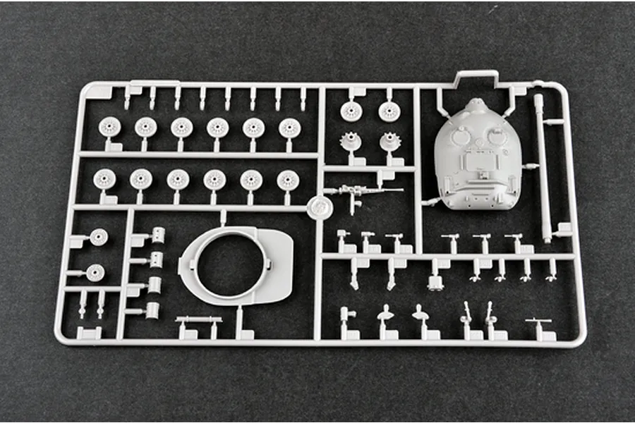 Trumpeter 1/72 Soviet JS-7 Tank Scaled Plastic Model Kit image 30660
