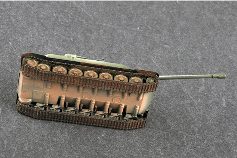 Trumpeter 1/72 Soviet JS-7 Tank Scaled Plastic Model Kit image 30662