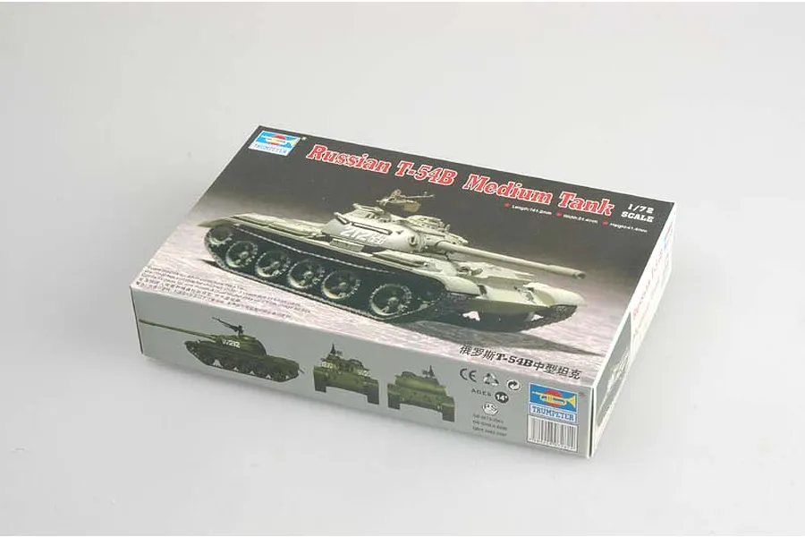 Trumpeter 1/72 scale Russian T-54B Medium Tank plastic model kit box, showing a finished tank model on the lid.