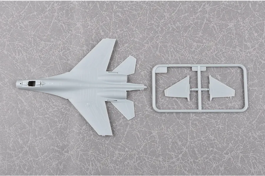 Trumpeter 1/144 PLAAF J-11B Fighter Jet Scaled Plastic Model Kit image 30707