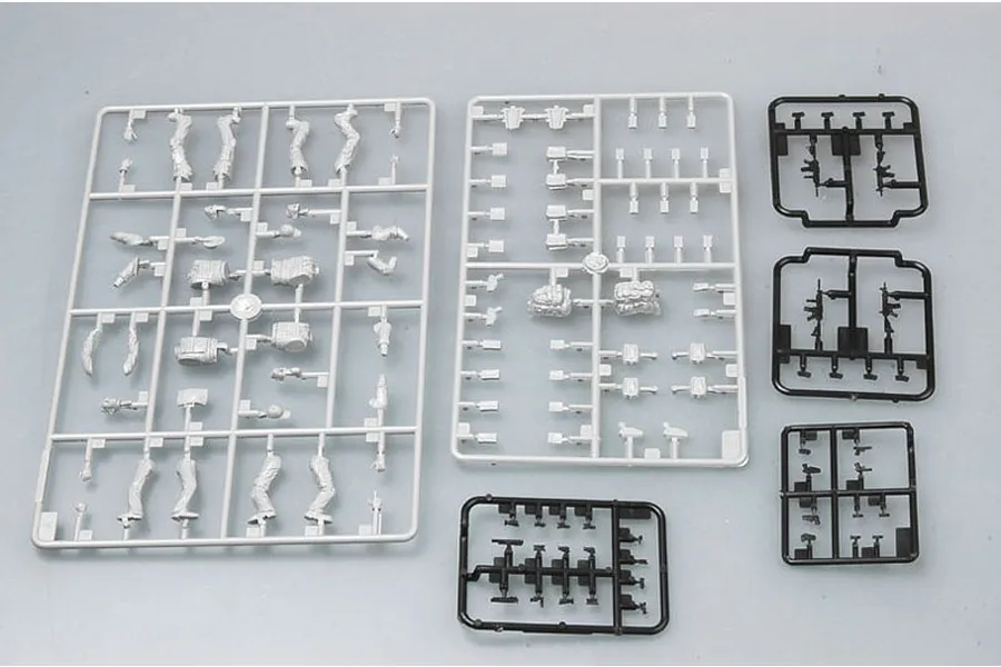 Trumpeter 1/35 Private Military Company (PMC) VIP Security Guards in IRAQ Scaled Plastic Model Kit image 30788