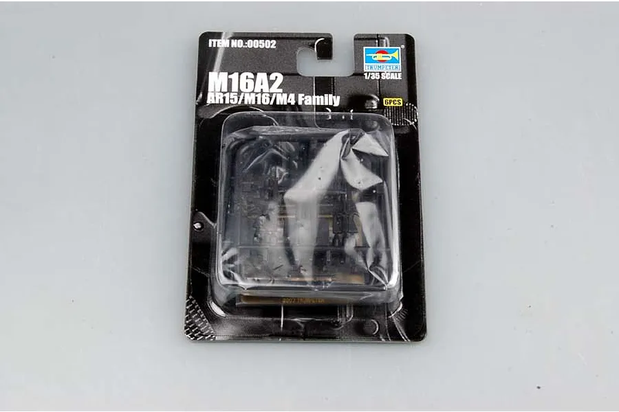 Trumpeter 1/35 M16A1, AR15, M16, M4 6Pcs Scaled Plastic Model Kit image 31105
