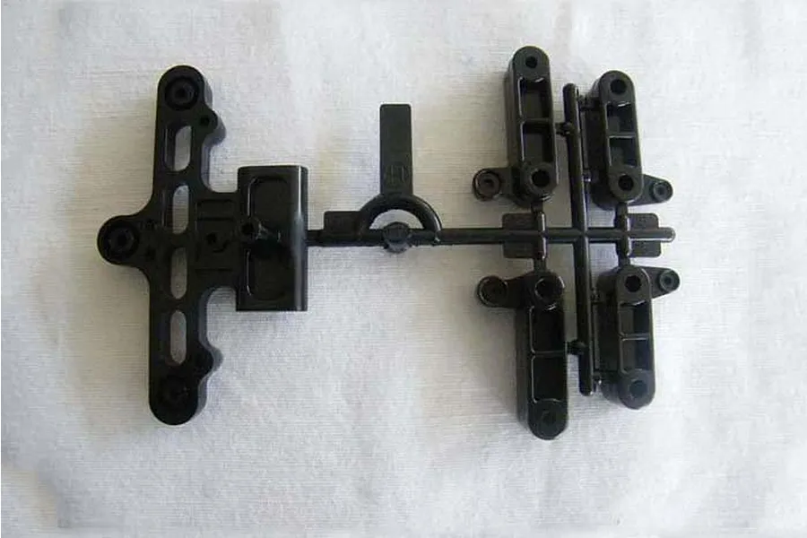 Tamiya Plastic Suspension Arm &amp;amp; Bumper Mount (Parts Bag H) image 32305