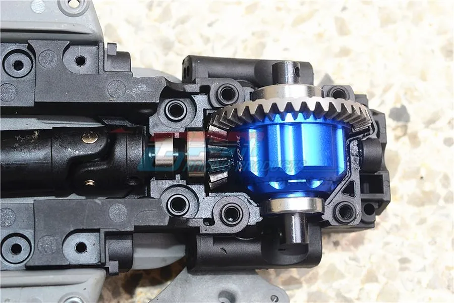 GPM Blue Aluminium E-Revo 2.0 Front or Rear Differential Case image 34359