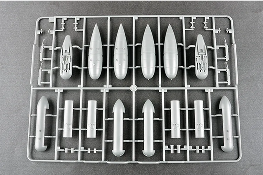 Trumpeter 1/24 Junkers Ju-87G-2 Stuka Bomber Scaled Plastic Model Kit image 37497
