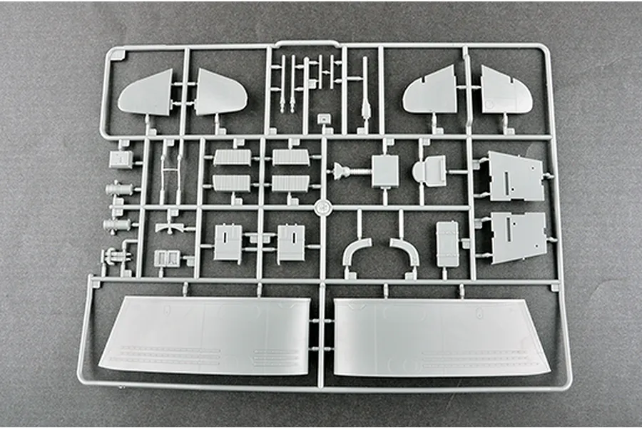 Trumpeter 1/24 Junkers Ju-87G-2 Stuka Bomber Scaled Plastic Model Kit image 37498