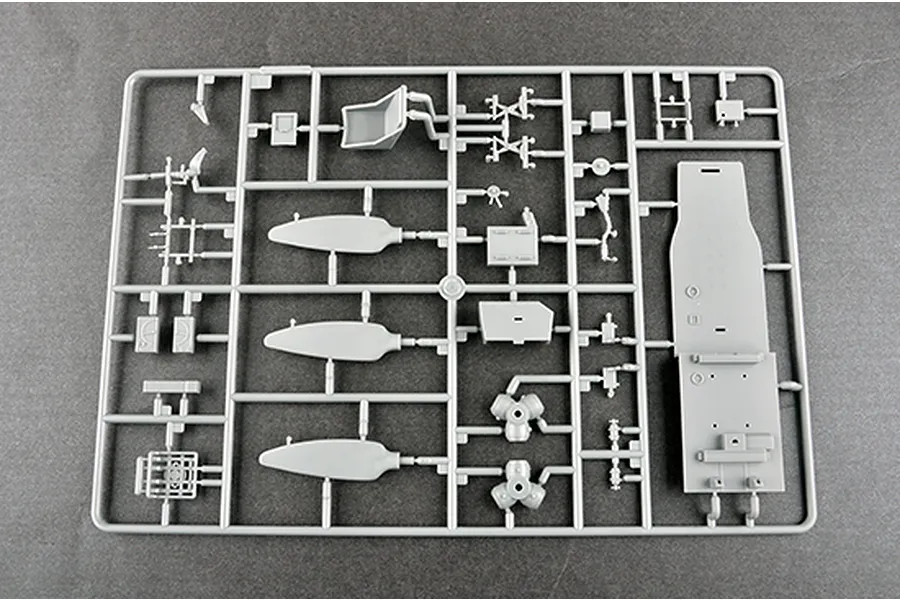 Trumpeter 1/24 Junkers Ju-87G-2 Stuka Bomber Scaled Plastic Model Kit image 37502