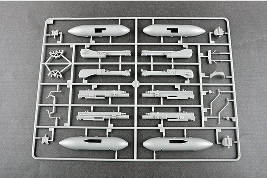 Trumpeter 1/24 Junkers Ju-87G-2 Stuka Bomber Scaled Plastic Model Kit image 37506