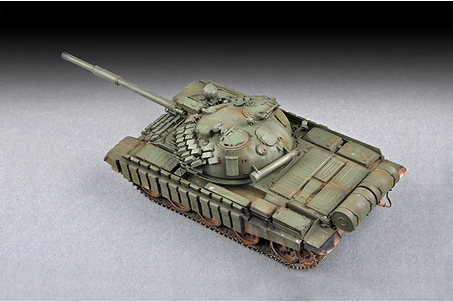Trumpeter 1/72 Russian 1972 T-62 ERA Tank Scaled Plastic Model Kit image 37577