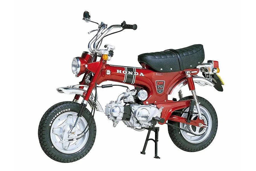 Tamiya 1/6 Honda Dax Export ST70 Motorcycle Plastic Model Kit image 38303