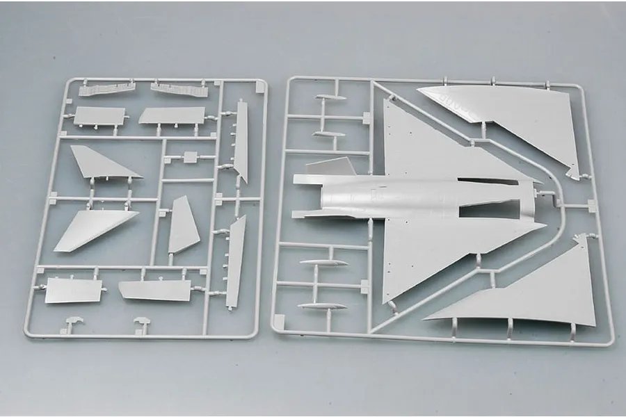 Trumpeter 1/48 PLAAF J-10A Vigorous Dragon Fighter Jet Scaled Plastic Model Kit image 40723