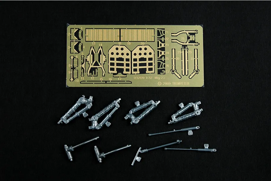 Trumpeter 1/32 MiG-23MLD Flogger-K Fighter Jet Scaled Plastic Model Kit image 40768