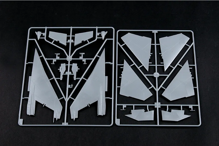 Trumpeter 1/32 MiG-23MLD Flogger-K Fighter Jet Scaled Plastic Model Kit image 40771