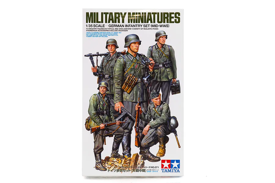 Tamiya 1/35 German Mid-WWII Infantry Set Scaled Plastic Model Kit image 41008