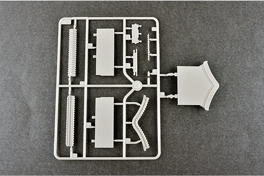 Trumpeter 1/100 Courtyard House (Beijing Siheyuan) Scaled Plastic Model Kit image 41082