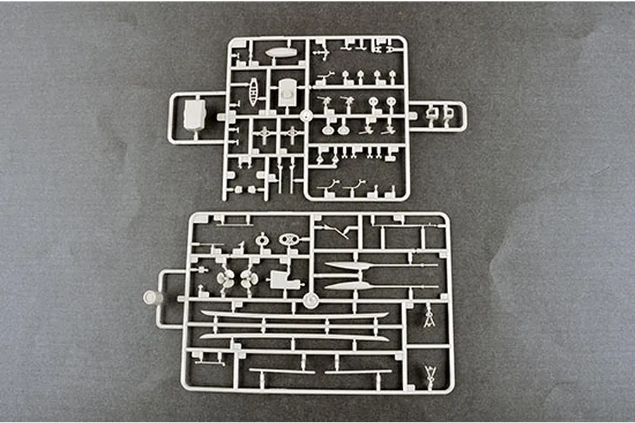Trumpeter 1/350 Italian Fiume Heavy Cruiser Plastic Model Kit image 41115