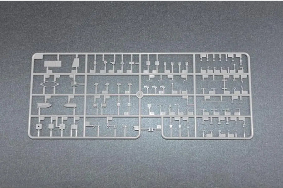 Trumpeter 1/350 HMS Type 45 Destroyer Plastic Model Kit image 41332