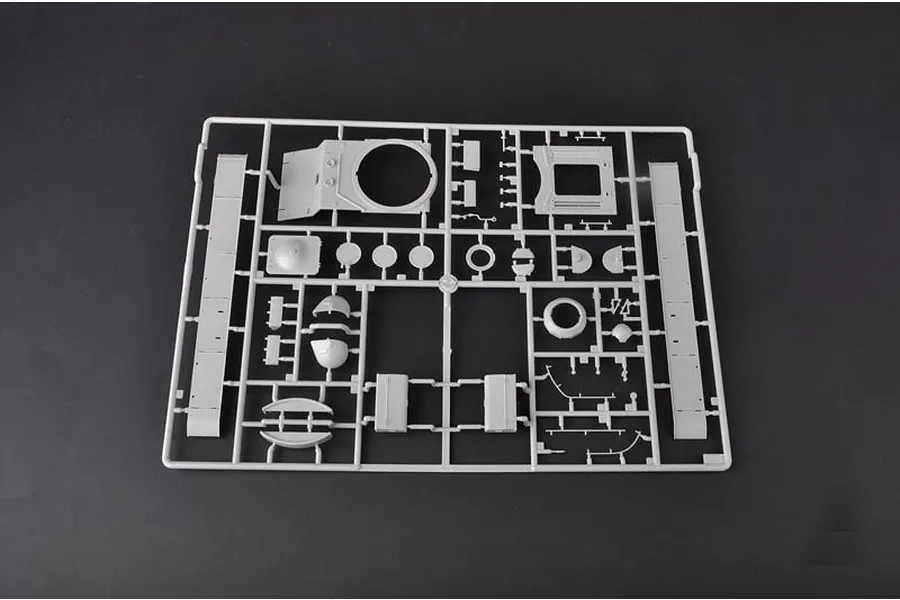 Trumpeter 1/35 Soviet KV-122 Heavy Tank Scaled Plastic Model Kit image 41413