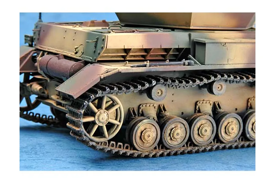 Trumpeter 1/35 German 43 Flakpanzer IV Ostwind Self-Propelled Anti-Aircraft Gun Scaled Plastic Model Kit image 41552